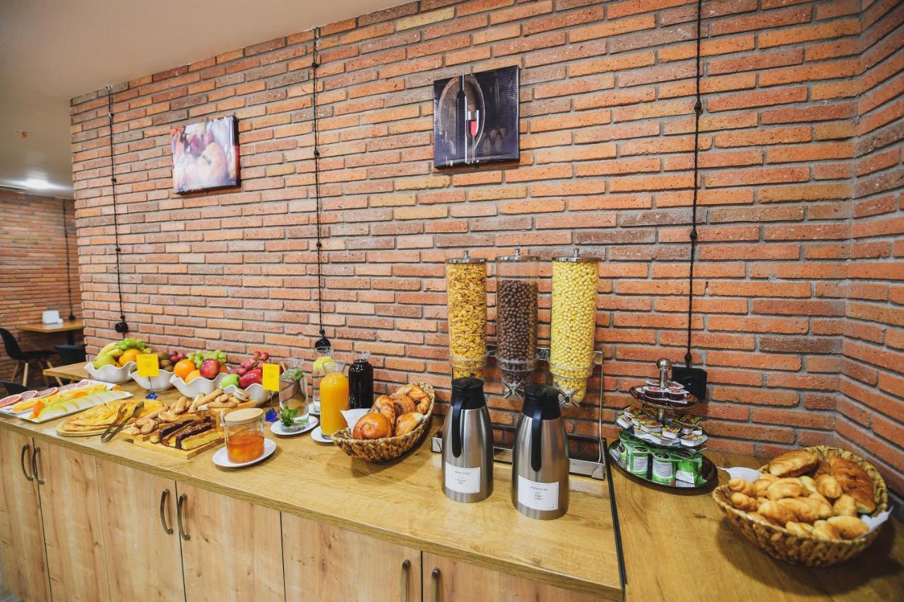 Address Boutique Hotel Tbilisi ภายนอก รูปภาพ